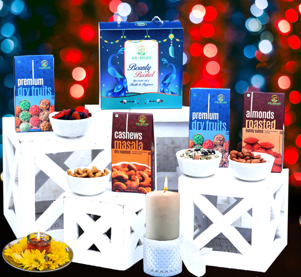 Bounty Basket Sapphire with Cashew Masala 100g, Almond Roasted & Salted 100g, Mix berries 100g, Seeds Trial Mix 100g